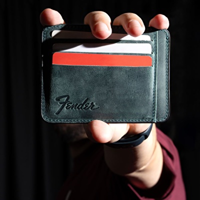 FENDER® Deri Zeytin Yeşili Kartlık